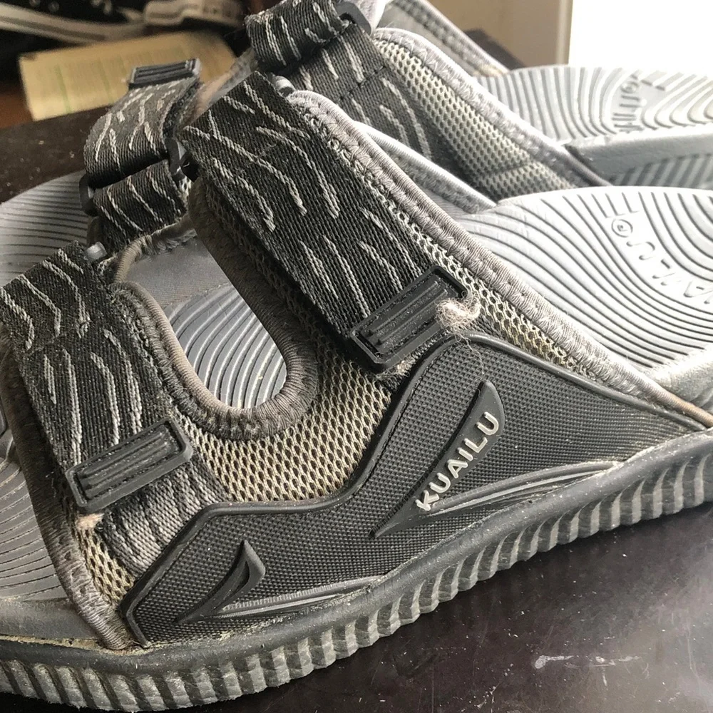 Kuailu gray slip on sandals size 8